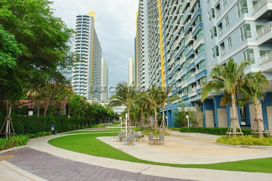 Lumpini Parkbeach Pattaya Pool View جومتين بيتش المظهر الخارجي الصورة